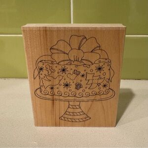 Impression Obsession, Inc. G16046 Ornament Cake
© Tara Caldwell